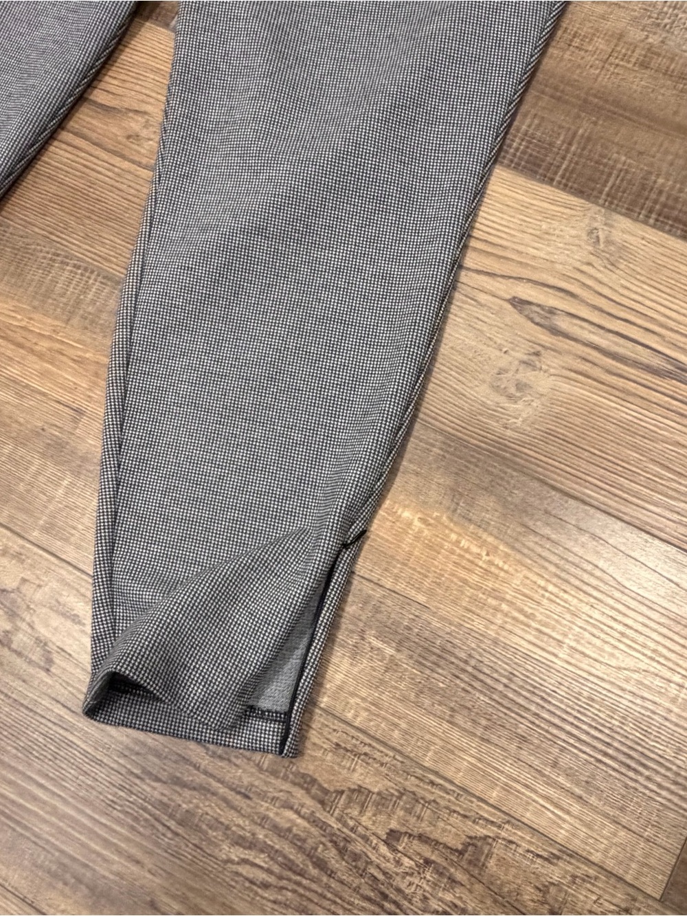 Talbots Soho Ankle Pants classic black-and-white houndstooth pattern ankle zip - Picture 4 of 11